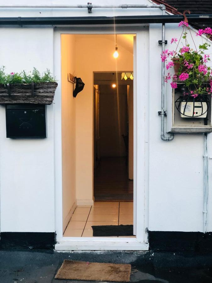 Dach Apartments - Cozy 3 Bed Apartment In Hendon Edgware Kültér fotó