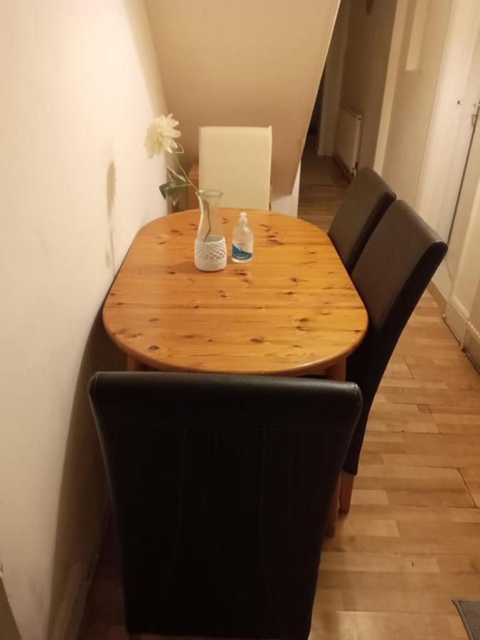 Dach Apartments - Cozy 3 Bed Apartment In Hendon Edgware Kültér fotó