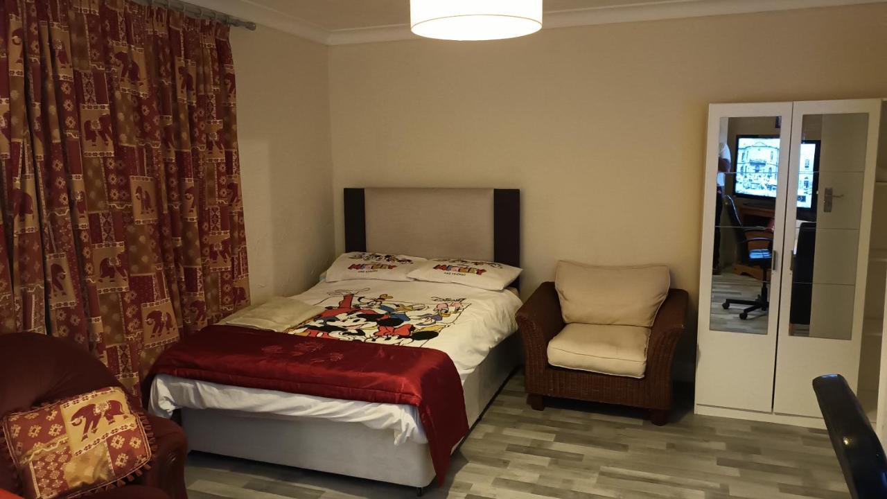 Dach Apartments - Cozy 3 Bed Apartment In Hendon Edgware Kültér fotó